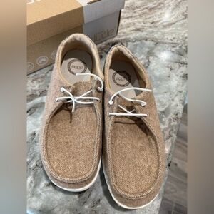 Hey Dude Women’s Tan Slip-On Loafers